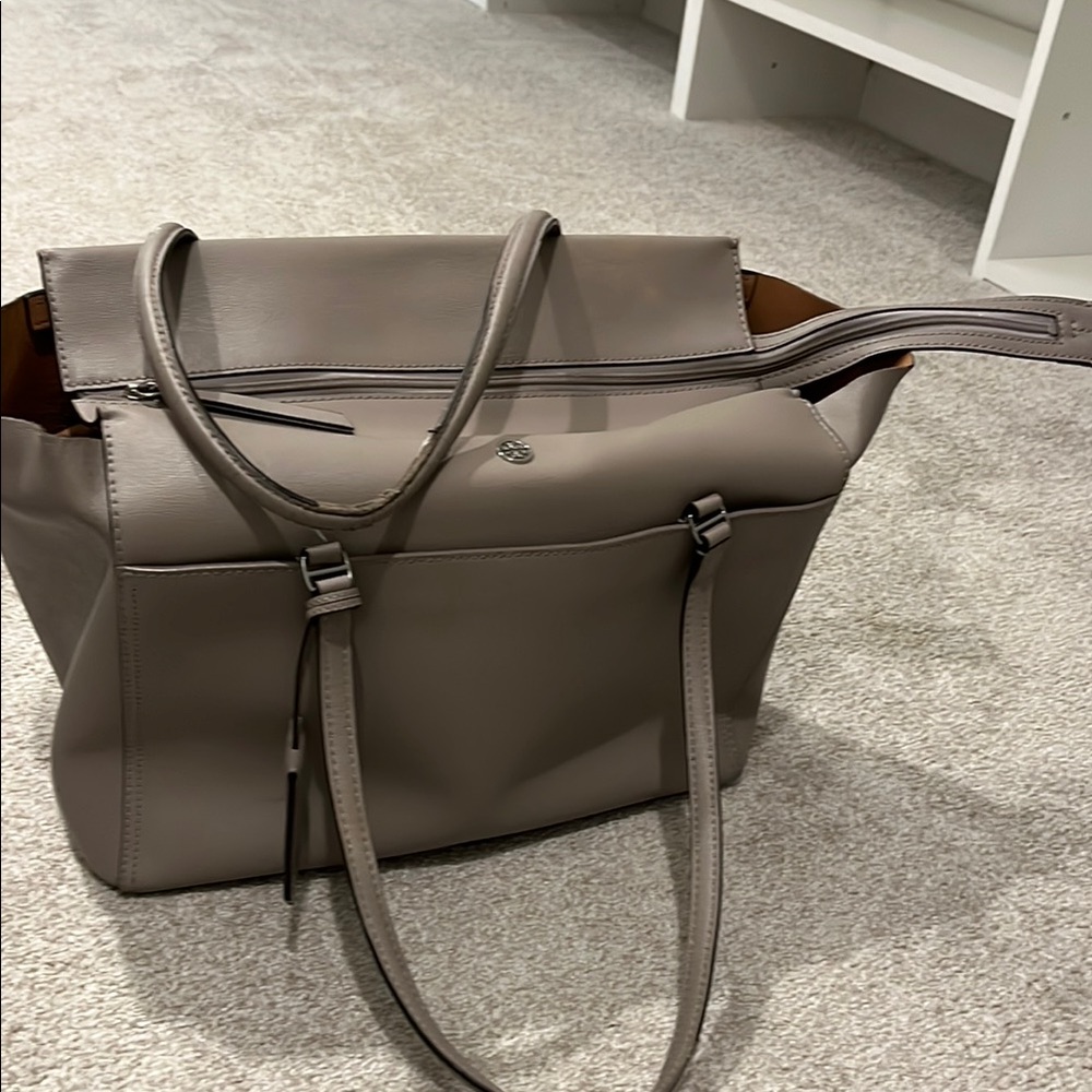Tory Burch Gray Crossbody Bag with Structured Design
